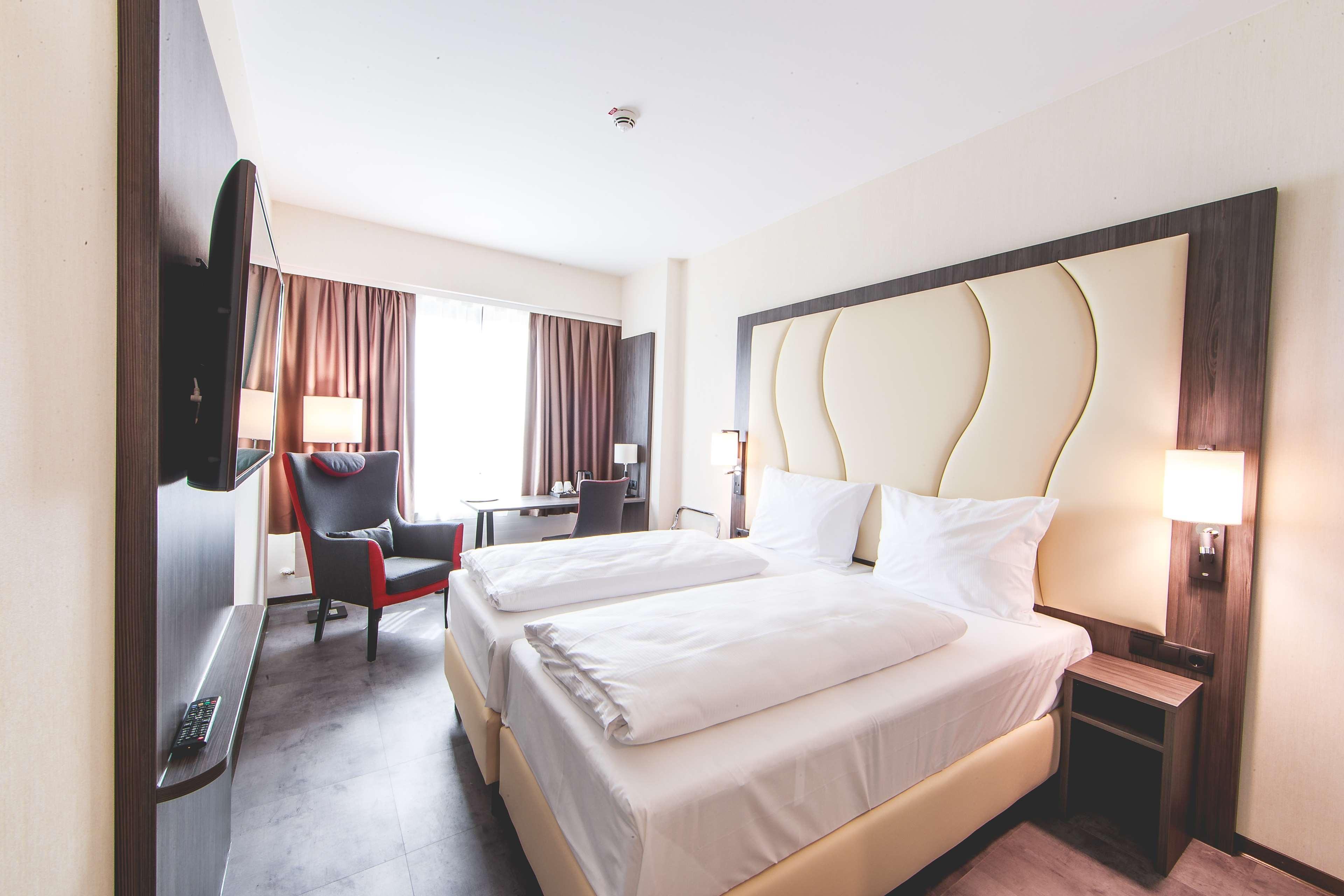 Best Western Plaza Hotel Мангейм Экстерьер фото