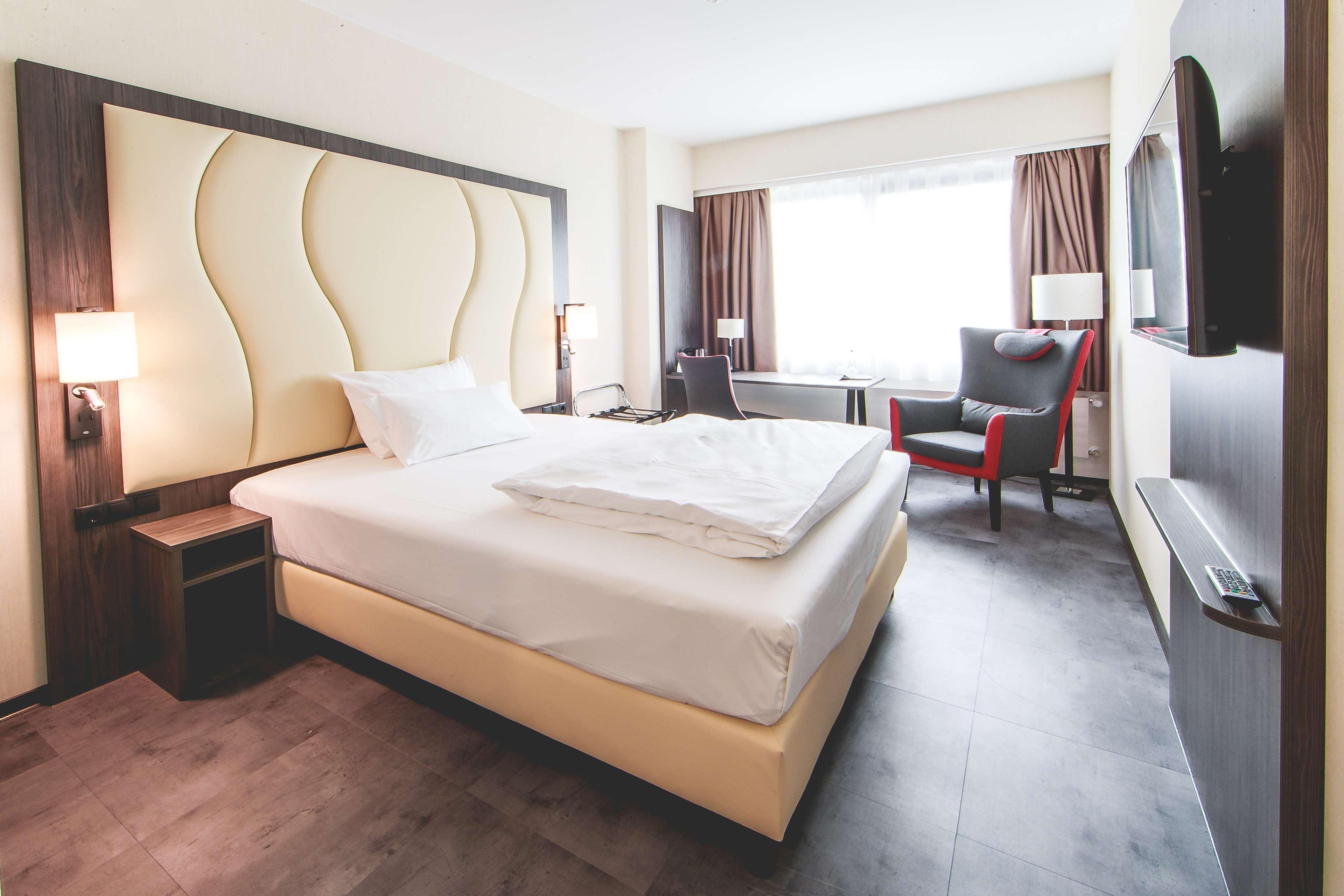 Best Western Plaza Hotel Мангейм Экстерьер фото