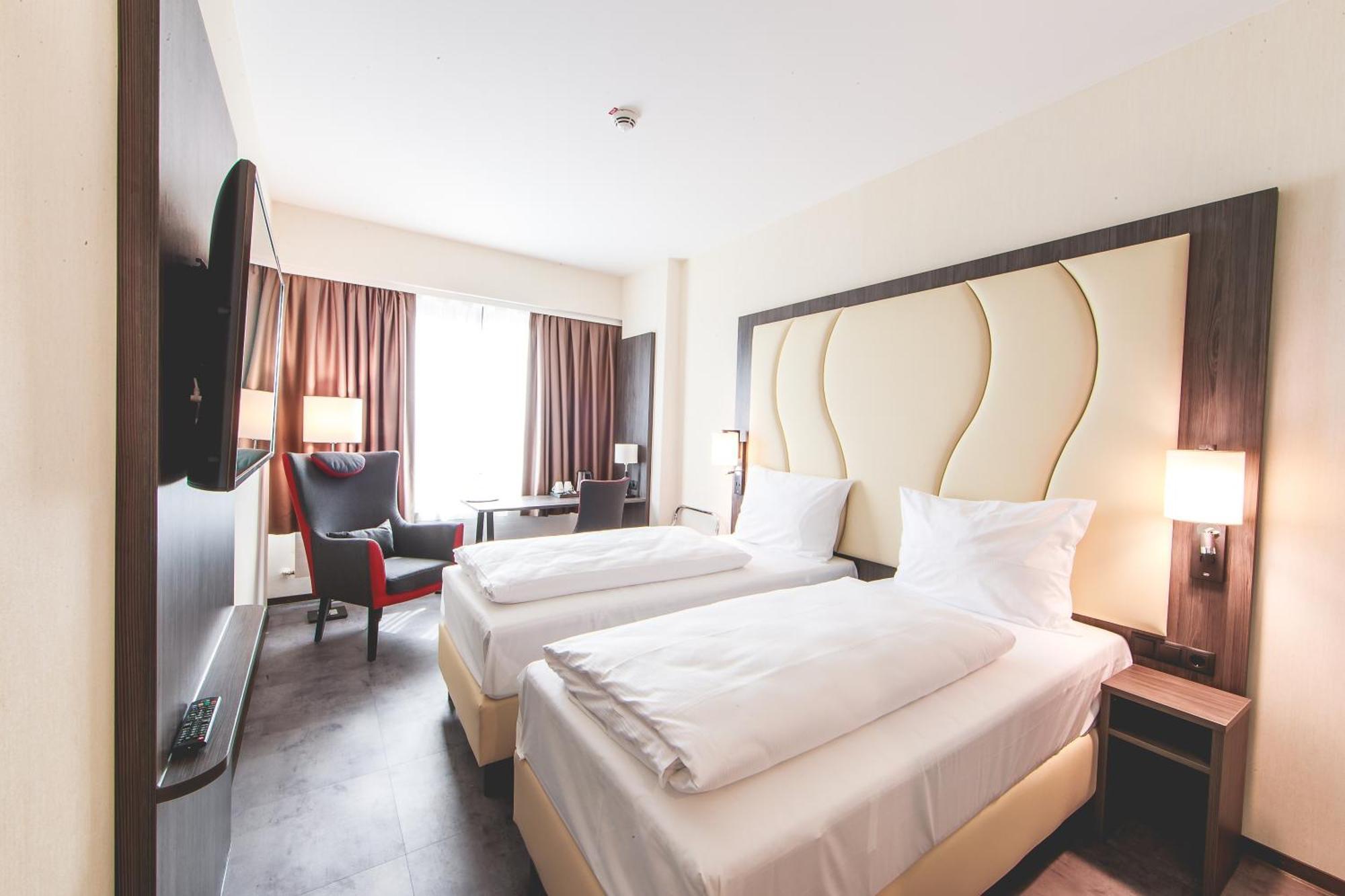 Best Western Plaza Hotel Мангейм Экстерьер фото