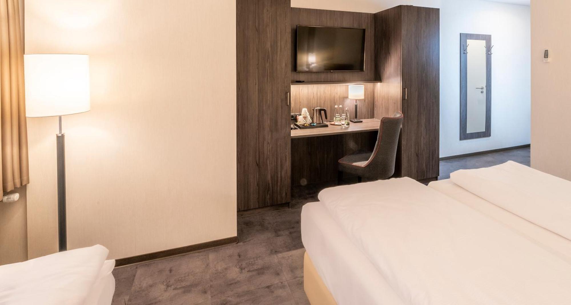 Best Western Plaza Hotel Мангейм Экстерьер фото