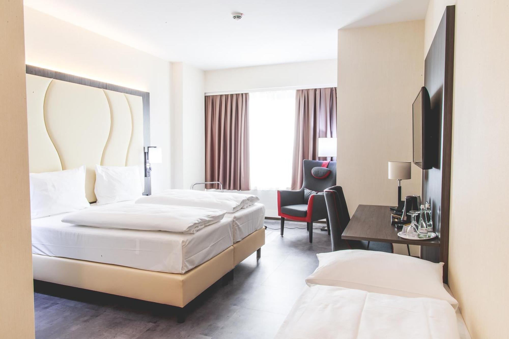 Best Western Plaza Hotel Мангейм Экстерьер фото
