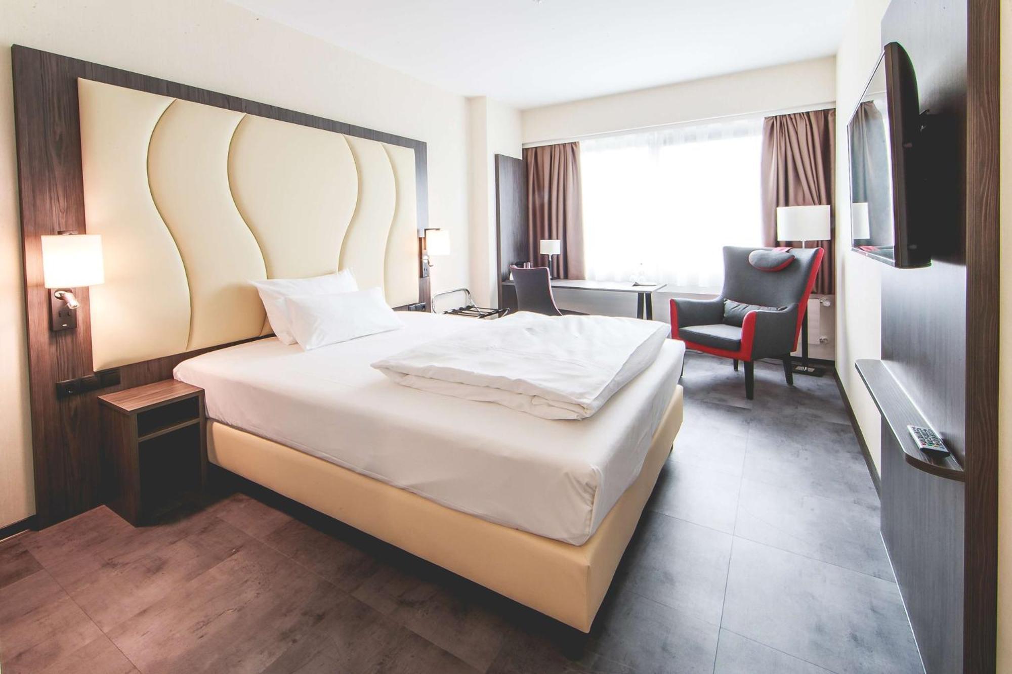 Best Western Plaza Hotel Мангейм Экстерьер фото